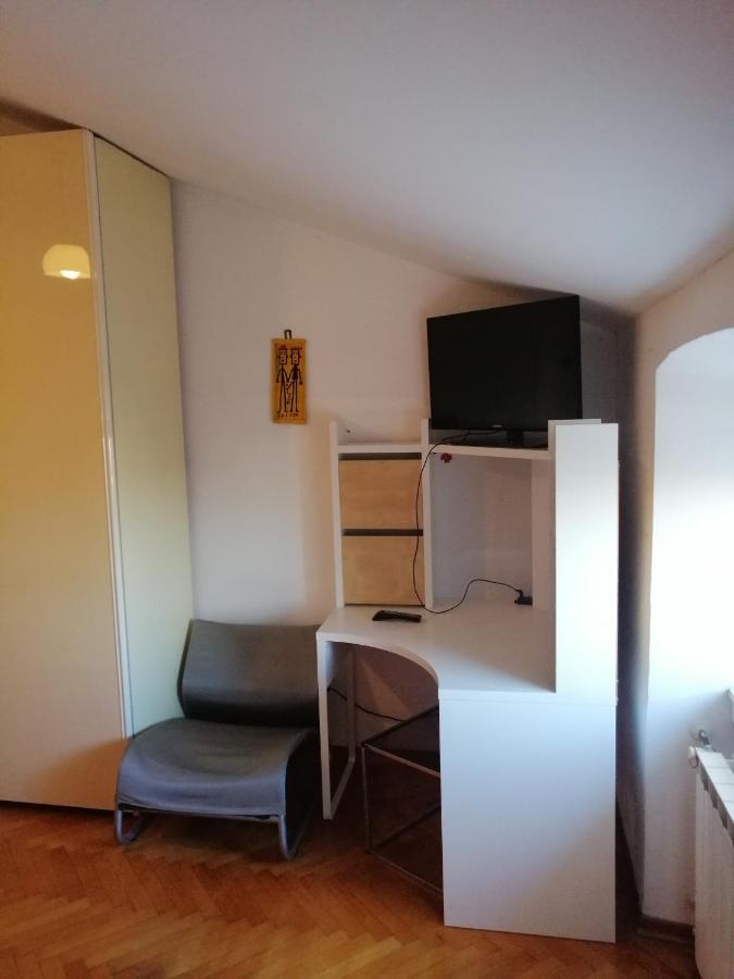 Apartment Kandler - Spacious And Confortable Триест Екстериор снимка