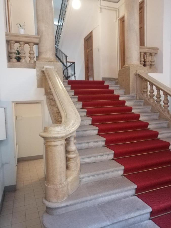 Apartment Kandler - Spacious And Confortable Триест Екстериор снимка