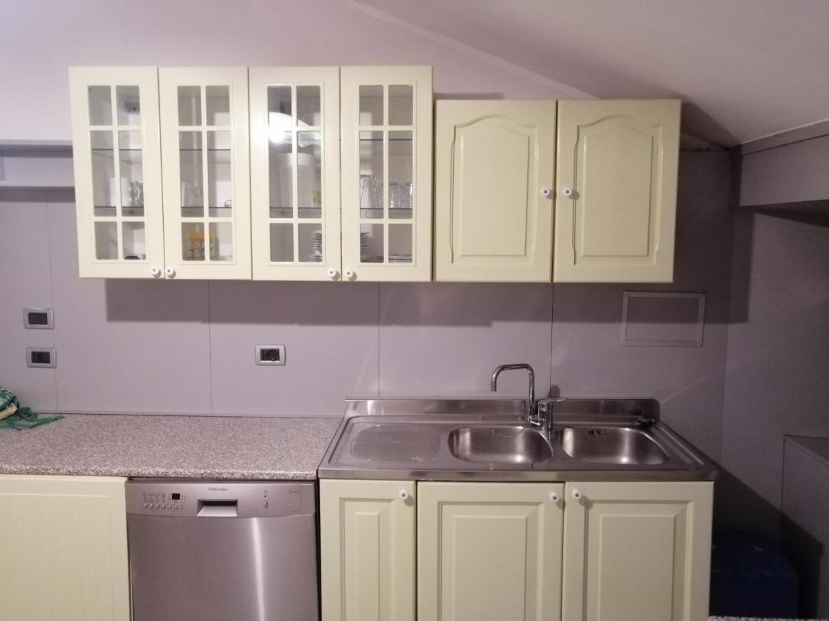 Apartment Kandler - Spacious And Confortable Триест Екстериор снимка